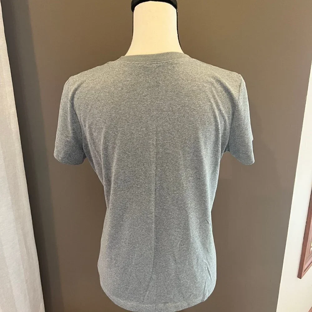 Nike Women's The Nike Tee Gray Short Sleeve Dri Fit, Size Medium